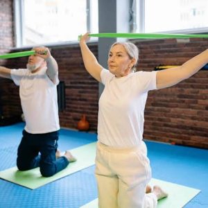 Best Resistance Bands for Seniors Ranked by Resistance Level and Grip Safety